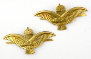 2 db koronás turulos jelvény, h:7 cm