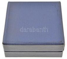 Szovjetunió 1961. "1711. Lomonoszov 1961." Br emlékérem dísztokban (65mm) T:1
Soviet Unio...