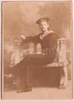 cca 1900 A K.u.K. Kriegsmarine matróza, fotó kartonon / Austrian-Hungarian mariner, photo on cardboard, 14.5×10.5 cm