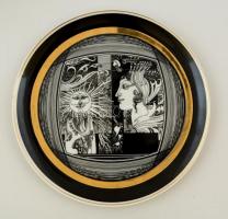 Hollóházi Szász Endre által tervezett mintával díszített porcelán tál, matricás, kis kopásnyommal, jelzett, d: 24 cm