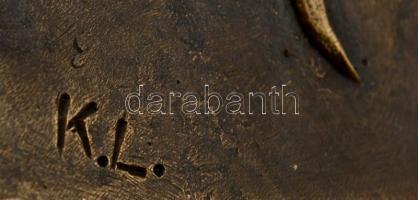 K.L. monogrammal: Női formák. Bronz falikép, fa talapzaton, 22×10 cm