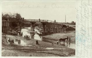 1901 Ozora, Sió-híd, lóitatás a folyóban, photo (EK)