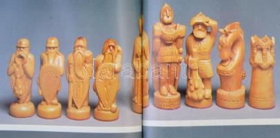 Linder, I. M.: Schach. Schachfiguren im Wandel der Zeit. Moszkva, 1994, H. G. S. Verlag. Vászonkötés...