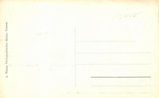 Doboj, Frisiersalon E. M. Petakovic / hairdresser salon interior, hairdressers in work. A Weiser