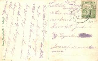 Tatabánya, Élelemtár, belső