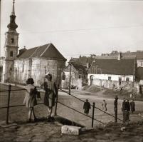 cca 1950 Budapesti városképek tétele, 13 db szabadon felhasználható vintage negatív (köztük Sztálin ...