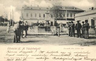 Hódmezővásárhely; Kossuth téri artézi kút, Keleti Adolf és Grossmann üzlete, Plohn J. fényképezte (EK)