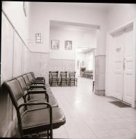 1982 Budapest, OTTHON mozi külső-belső felvételei, 8 db szabadon felhasználható vintage negatív, 6x6...