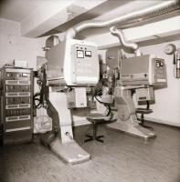 1982 Budapest, MAROS mozi külső-belső felvételei, 6 db szabadon felhasználható vintage negatív, 6x6 ...