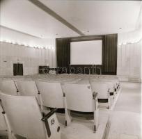 1982 Budapest, RIDEG SÁNDOR mozi külső-belső felvételei, 9 db szabadon felhasználható vintage negatí...