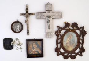 Vegyes kegytárgyak tétel, 8 db (Szentképek fa keretben (3 db), rózsafüzér bőr tasakban, keresztek (2 db), szobrok (2 db)), különféle méretben, változó állapotban.