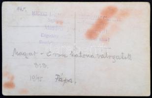 1945 Pápa, a magyar-orosz katonaválogatott (3:3), fotólap, hátulján feliratozva, 9×14 cm