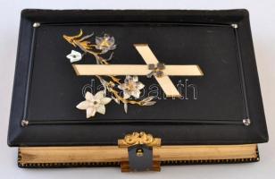 Albach J. S.: Szent hangzatok. Imák keresztény kath. számára. Fordította Surjánszky Antal. Bp., é.n....