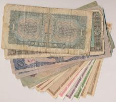 15db-os vegyes magyar korona, pengő és adópengő bankjegy tétel, közte 1db szovjet bankjegy T:I--III-