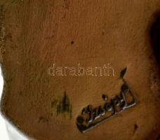 Izsépy bennszülött lány, festett mázas kerámia, kopott, m:23 cm, 16×15 cm