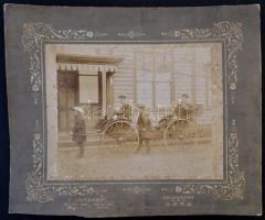 cca 1900-1902 SMS K.u.K. Maria Theresia matrózai Japánban, R. Yamamoto, Yokohama, 34x41 cm