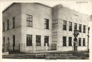 Munkács, Mukacheve; Zsidó árvaház és tanoncotthon. Heinrich Schönfeld kiadása / Jewish orphanage and school, Judaica