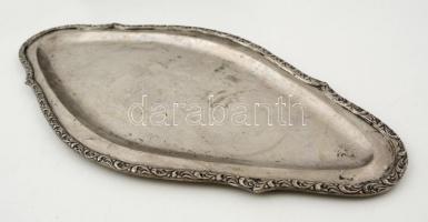 Ezüst (Ag.) tálca, jelzett, mesterjeggyel, karcos, 31×16 cm, nettó:270 g