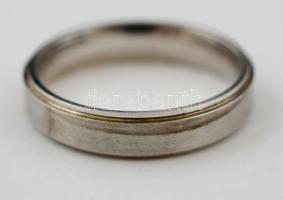 Ezüst(Ag) matt jeggyűrű, jelzett, méret: 54, nettó: 3,1 g
