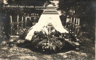 1928 Erdőd, Károlyierdőd, Ardud; Dr. Boromissza Tibor püspök ravatala. Foto Kósa. Dimad Lajos lelkész pecsétje hátoldalon / bishops catafalque, photo