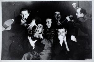 Egy színpadi előadás képei, 16 db, 5x8 cm