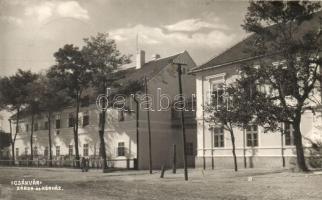Csákvár, Zárda és kórház, utcakép, Foto Gegess