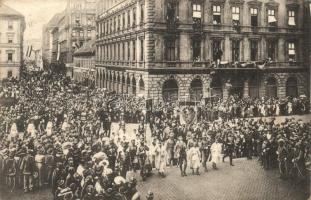 1915 Budapest; a Katolikus Népszövetség könyörgő körmenete. Katholikus Charitas javára (Rb)