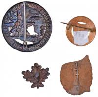 4db-os külföldi turista és természetjáró jelvény, közte NDK ~1950. "Junger Tourist" fém je...