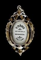 Porcelán Madonna képpel díszített ezüst (Ag) függő, jelzett, 6x3,2 cm, bruttó: 13,7 g