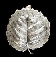 Ezüst(Ag) öblös leveles tálka, jelzett(Buccallati), 9,5x8,5 cm, nettó: 40,5 g