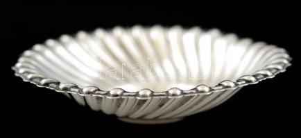 Ezüst(Ag) kerek bordás tálka, jelzett, d: 8 cm, nettó: 14,8 g