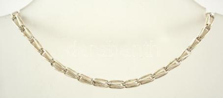 Ezüst(Ag) filigrán szemes karkötő, jelzett, h: 19 cm, nettó: 5 g