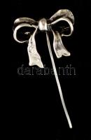 Ezüst(Ag) masnis kitűző, jelzett, h: 3,8 cm, nettó: 2,6 g