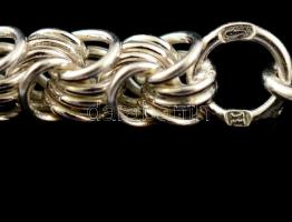 Ezüst(Ag) rózsaszemes nyaklánc, jelzett, h: 41 cm, nettó: 16,5 g