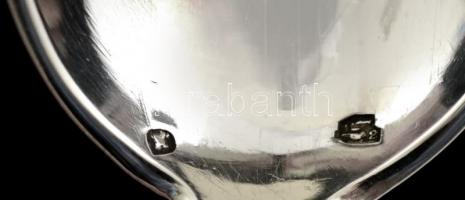 Ezüst(Ag) kávéskanál, 6 db, jelzett, saját dobozában, h: 11,5 cm, nettó: 108,8 g