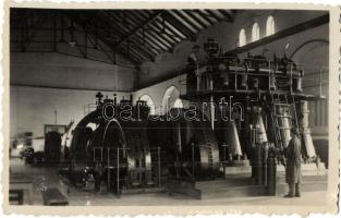 Marosvásárhely, Targu Mures; Uzinele electrice / elektromos erőmű, gépház, belső, Ernest Révész kiadása / electric power plant, engine house, interior (ragasztónyomok / glue marks)