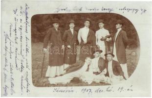 1907 Jászó, Jászóvár, Jasov; kirándulók / hikers, photo (lyuk / hole)