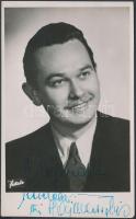cca 1940 Hajmássy Lajos (1916-1976?) színész aláírása az őt ábrázoló fotólapon, 14x8 cm