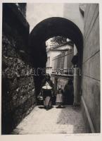 cca 1910 Erdélyi Mór (1866-1934) budapesti fotói, 21 db, hátuljukon feliratozva, 24×29,5 cm