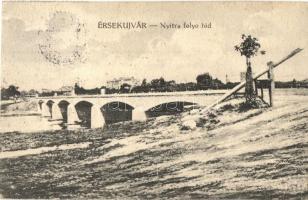 Érsekújvár, Nové Zamky; Nyitra folyó, híd, Ferenczi Jenő kiadása / riverside, bridge (EK)