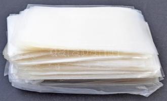 Kb. 1000 db B.O.P.P. nagyobb méretű (17 cm x 10,5 cm) műanyag képeslaptartó tok / Cca. 1000 B.O.P.P. bigger sized (17 cm x 10,5 cm) plastic postcard carrying cases
