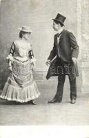 47 db RÉGI szerelmi páros motívumlap, vegyes minőség / 47 pre-1945 romantic couple motive cards, mix...