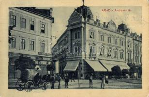 Arad, Andrássy tér, Központi Kávéház, Rónai A. János szállodája, Lázár Gyula és Kriegler üzletei, Bloch H. könyvnyomdája és saját kiadása / square, café, hotel, shops (kopott sarkak / worn corners)