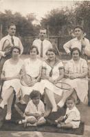 Teniszező társaság, Végh műterme Kerekegyházán / Hungarian tennis players group, photo