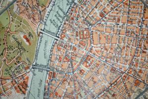 1911 Budapest Székesfőváros egész területének térképe, Kogutowicz Manó, vászonra kasírozva, a hajtás...