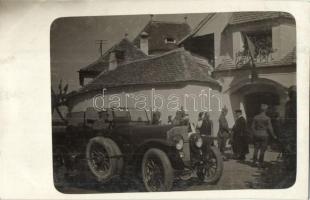 1917 Nagyszeben, Hermannstadt, Sibiu; IV. Károly látogatása, osztrák-magyar tisztek, automobil / visit of Charles IV., K. u. K. military officers, automobile, photo (EK)