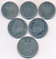 Németország 1990-1994. 1M (3xklf) + 2M (2xkl) + 5M T:2
Germany 1990-1994. 1 Mark (3xdiff) + 2 Mark ...