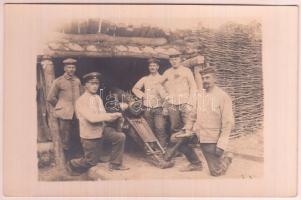 cca 1914-1918 Katonák a lövészárokban ágyúval, fotólap, 9x14 cm / cca 1914-1918 Soldiers with cannon, 9x14 cm