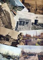 88 db képeslap, főleg régi európai városképek