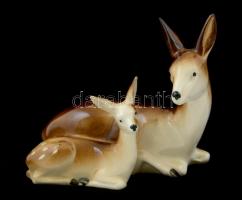 Őzikék, német figurális porcelán, kézzel festett, jelzett, apró lepattanással, m: 10 cm